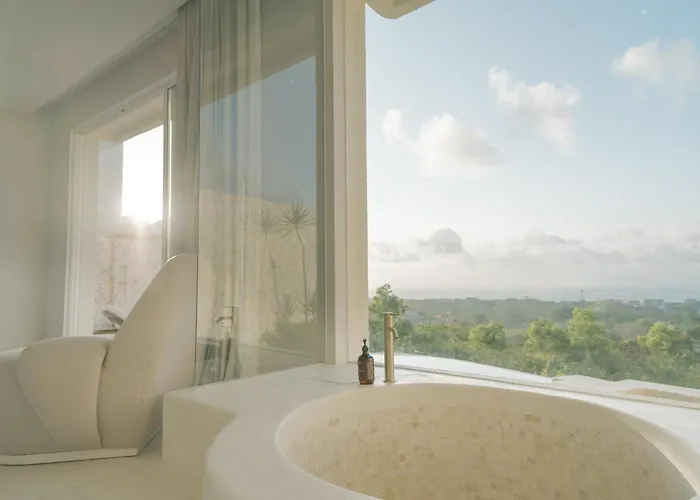 Nour Uluwatu (Bali)